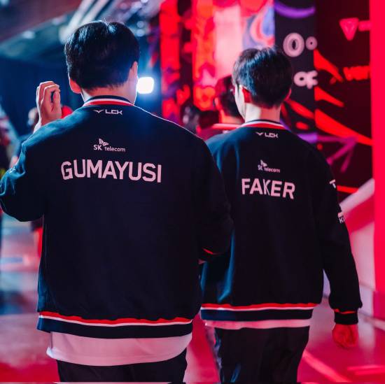 Faker力挺Gumayusi：希望他能在新队伍中取得成就